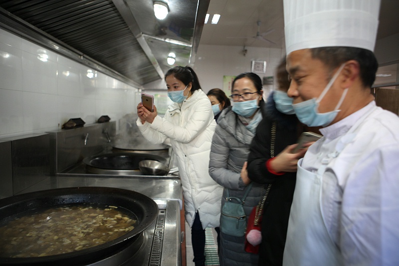 學校食堂